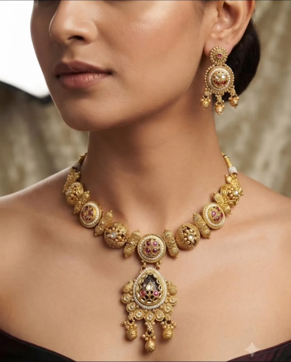Antique Gold Necklace Set