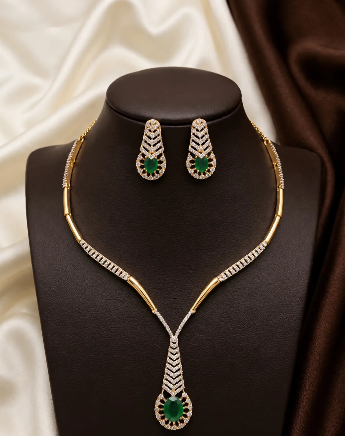 Emerald Drop AD Necklace Set
